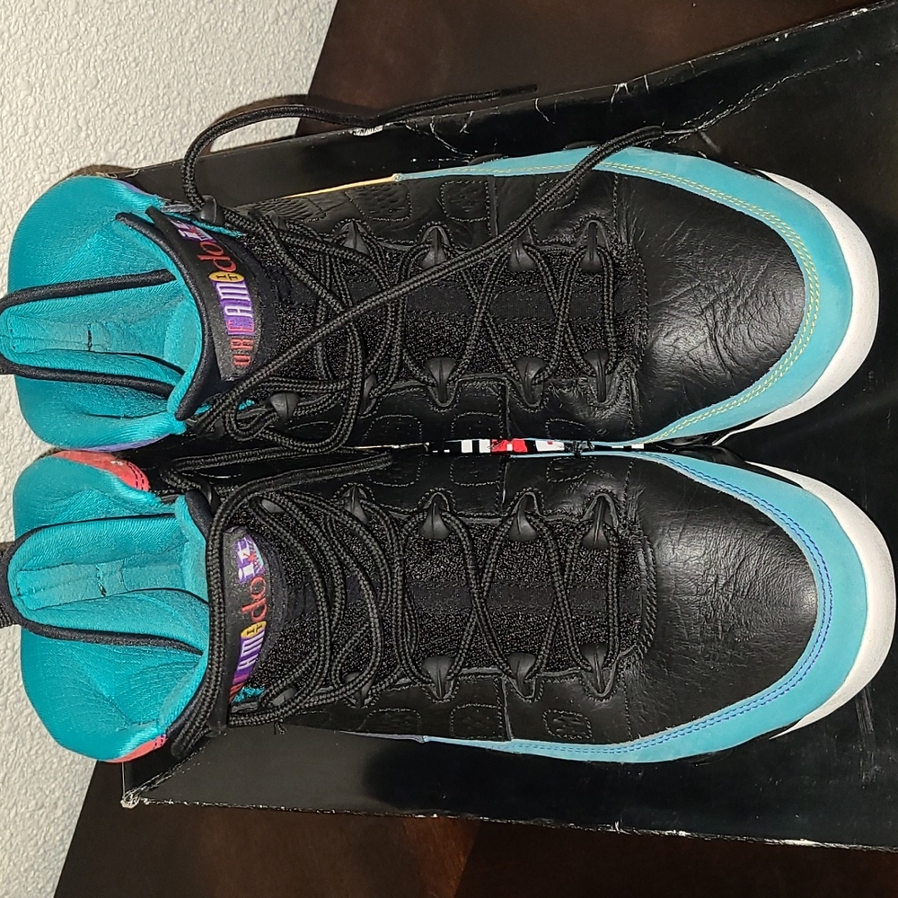 Air Jordan 9 Retro